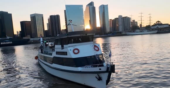 Buenos Aires: 2-Hour Sunset Sailing Cruise with Open Bar