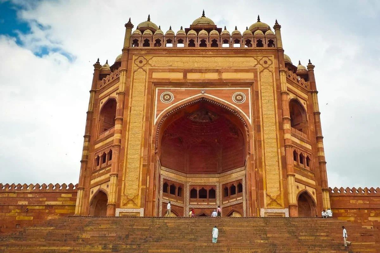 Mughal & Maharaja Route with Sariska Wildlife Experience