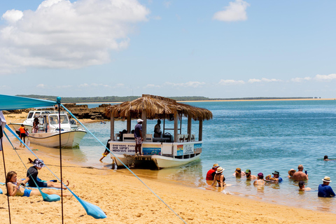 Maputo: Santa Maria Beach Cruise with Snorkeling & Brunch