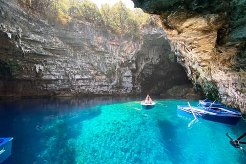 Drogarati Cave Melissani Lake and Antisamos beach