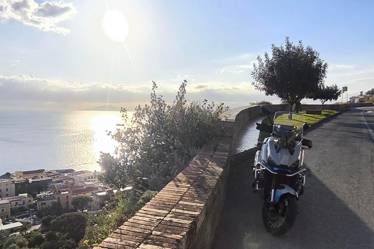 Taste The Coast - Enjoy Sorrento & Amalfi on 2 wheels with a local driver