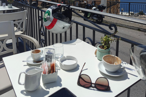 Sorrento Coast: Discover Hidden Gems by Vespa with a Buddy