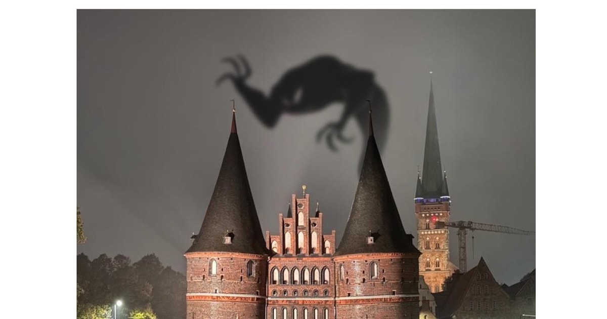 Lübeck zwischen Grusel und Geschichte Truecrime zu Halloween GetYourGuide