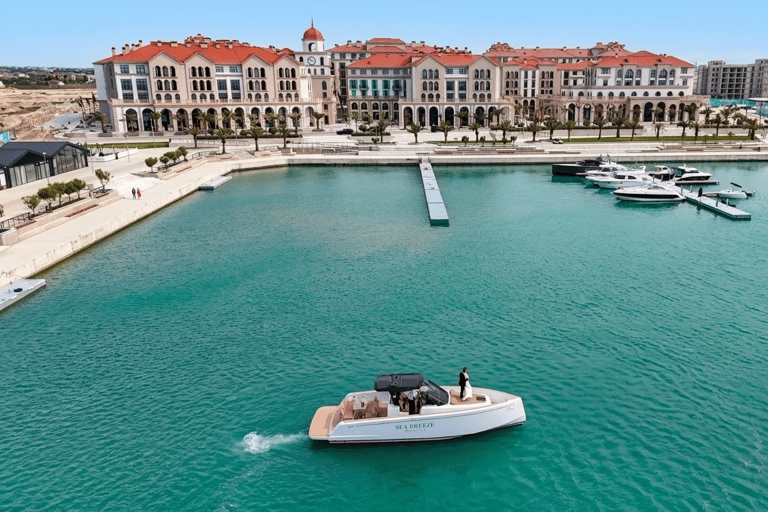 Baku: Private Yacht Tour with Dinner and Hotel Transfers