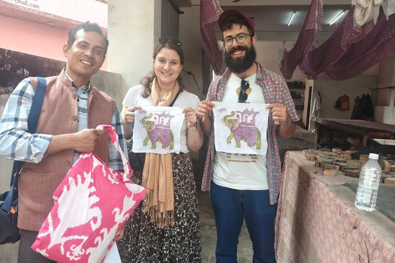 From Delhi: Jaipur Royal Heritage & Artisan Craft Day Tour From Delhi : With Monuments Entry Tickets