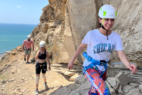 Baku: Rock Climbing Experience with Guide and Gear