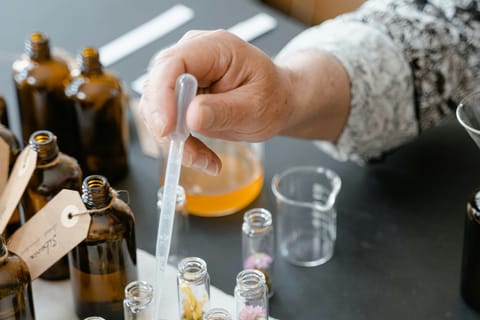 Kuta: Perfume Workshop Master Class with 15ml Perfume