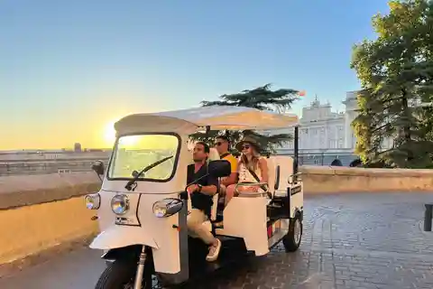 Mallorca: Tuk-Tuk til Bellver-slottet og militærmuseet