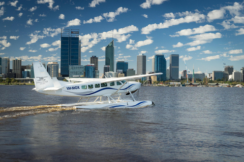 Perth: Scenic Seaplane Tour with Cheese Board &amp; ChampagnePerth: City Seaplane Flight with Picnic &amp; Champagne