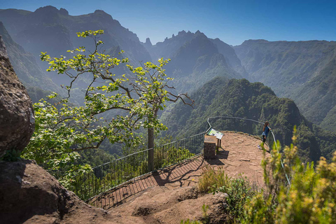 Madeira Funchal:East Tour Pico Arieiro & Santana&Laurissilva