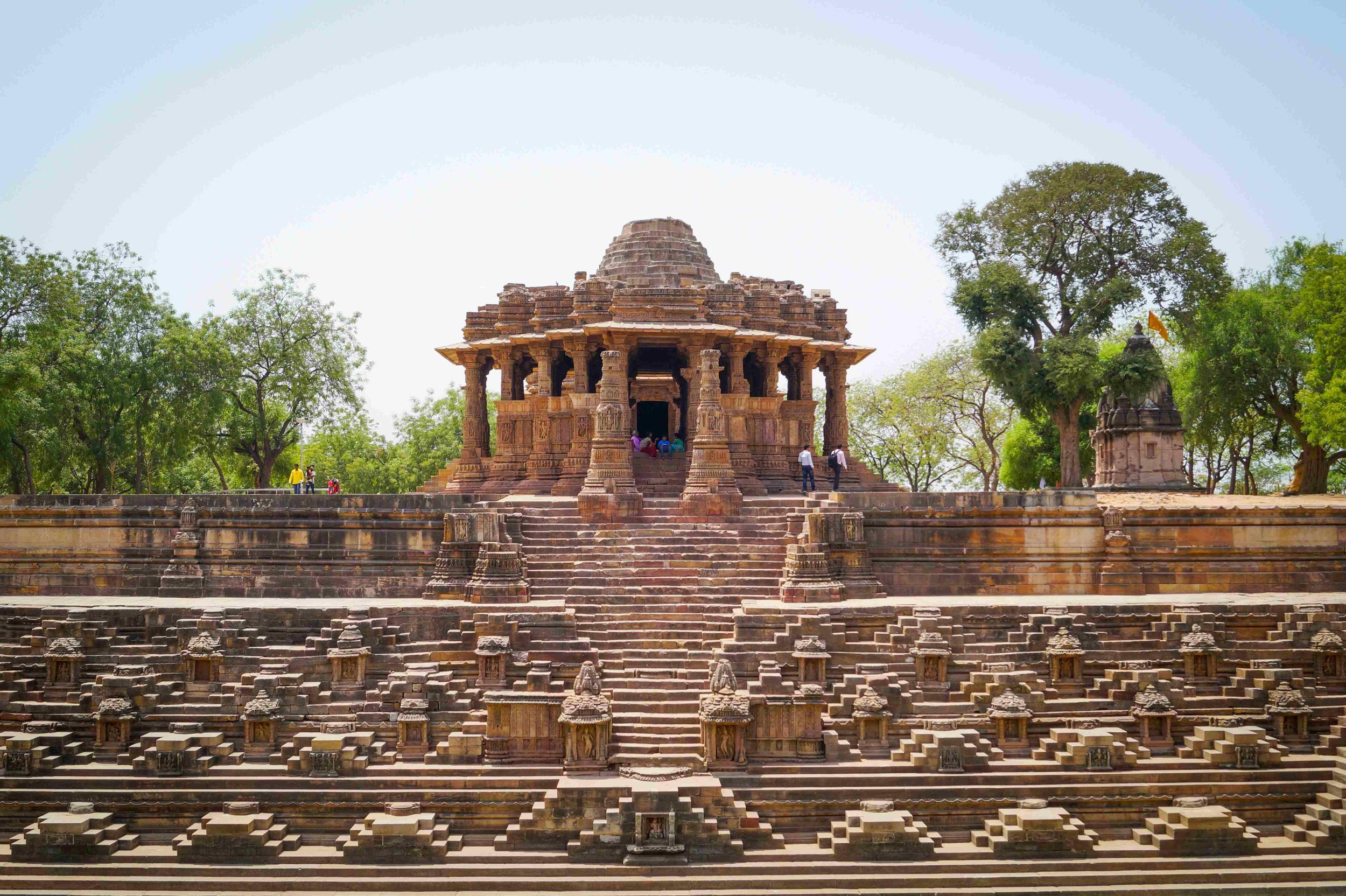 Ahmedabad: Patan & Modhera Geführte Tour