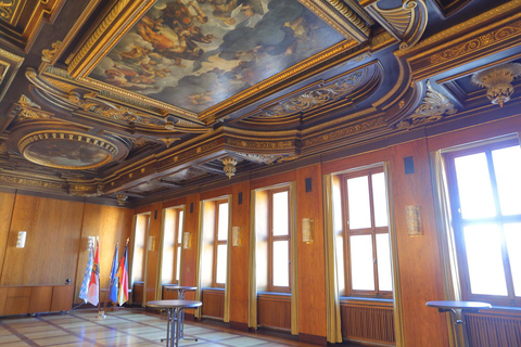 Het oude stadhuis - in het centrum van de macht