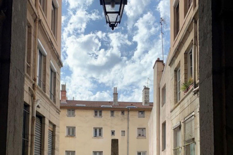 Lyon : Walking tour of the “Traboules” - Slopes Croix-Rousse Walking Tour in FRENCH