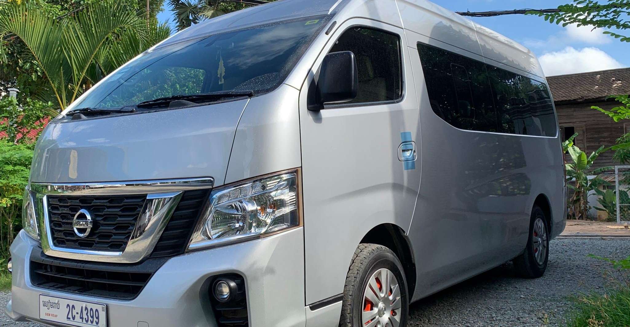 Siem Reap City to Siem Reap Angkor Airport by Shuttle Bus yakınlarında yapılacak şeyler - Hizvo