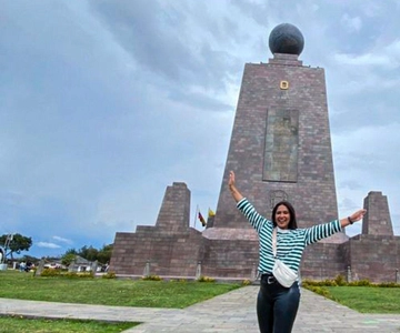 Quito: Middle of the World and Volcano Tour