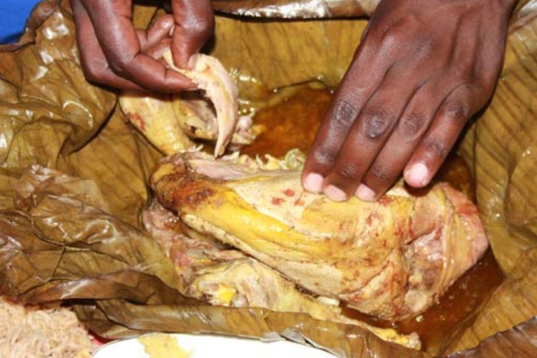 Culinaire ervaring in Oeganda met wilde dieren in Queen Elizabeth