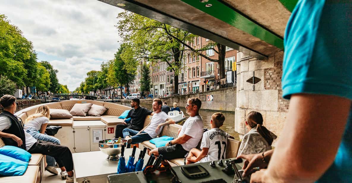 Afbeelding 5 van Amsterdam: Grachtenrondvaart in open boot met drankoptie