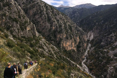 Kardamili : Senderismo en la Garganta de Viros