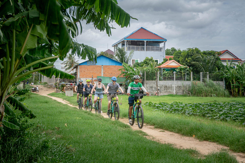 Phnom Penh: Silk Island Bike Tour & Evening Foodie Full-Day Full-Day: Silk Island Bike Tour & Evening Foodie Tour