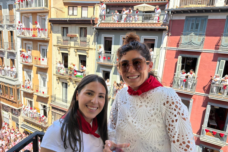 Pamplona Bulls: Balcony View & Gourmet Breakfast