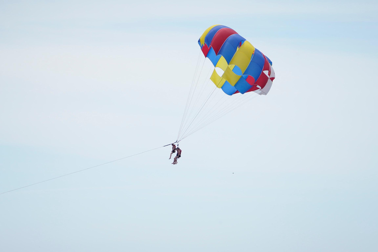 Barcelona: Parasailing magic flight and views above the sea