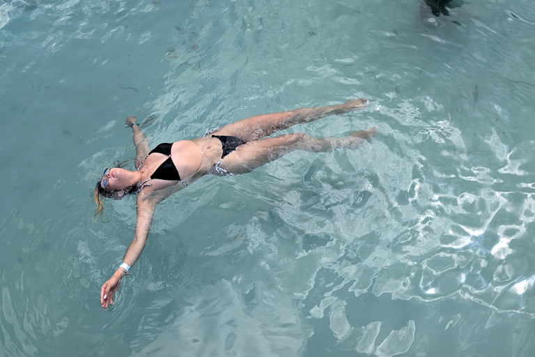 Panama: 1 night and 2-Days in a Caribbean Island Beach House Panama City:2-Days Portobelo and Caribbean Island Tour