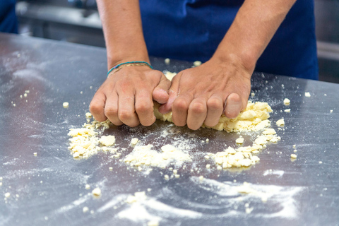 Cooking class: How to make Ravioli, Tagliatelle & Tiramisù! Cooking class: How to make Ravioli, Tagliatelle & Tiramisù
