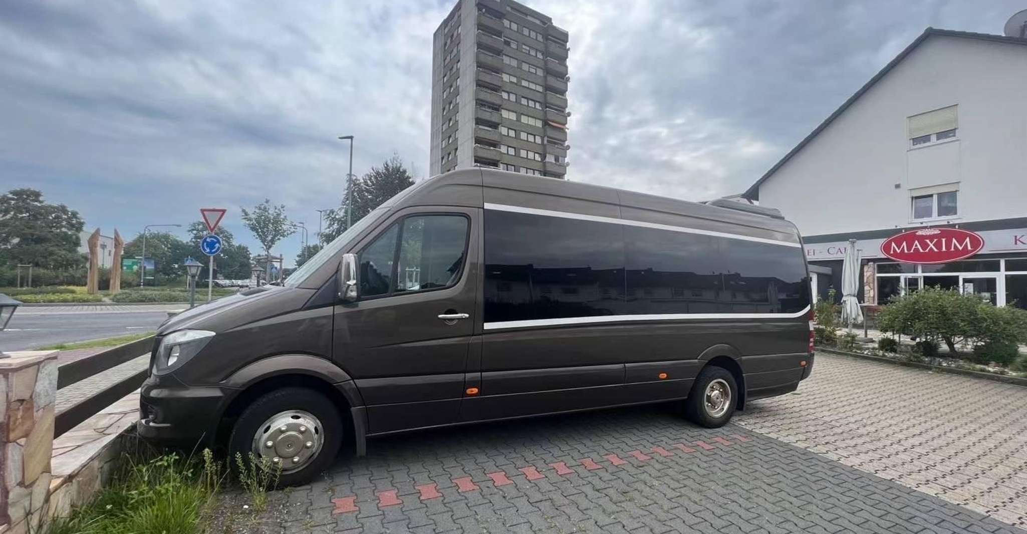 Serviços de motorista da turnê de dia inteiro para Interlaken de Zurique - Housity