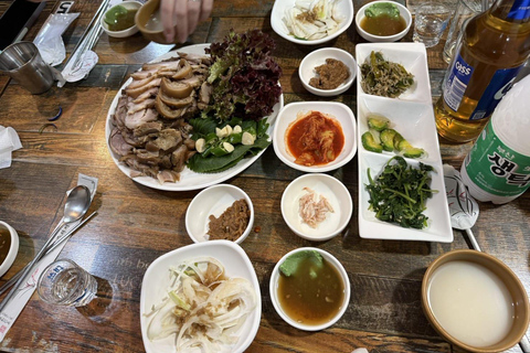 Busan: Local Market, Jokbal Dinner, and Beach Experience