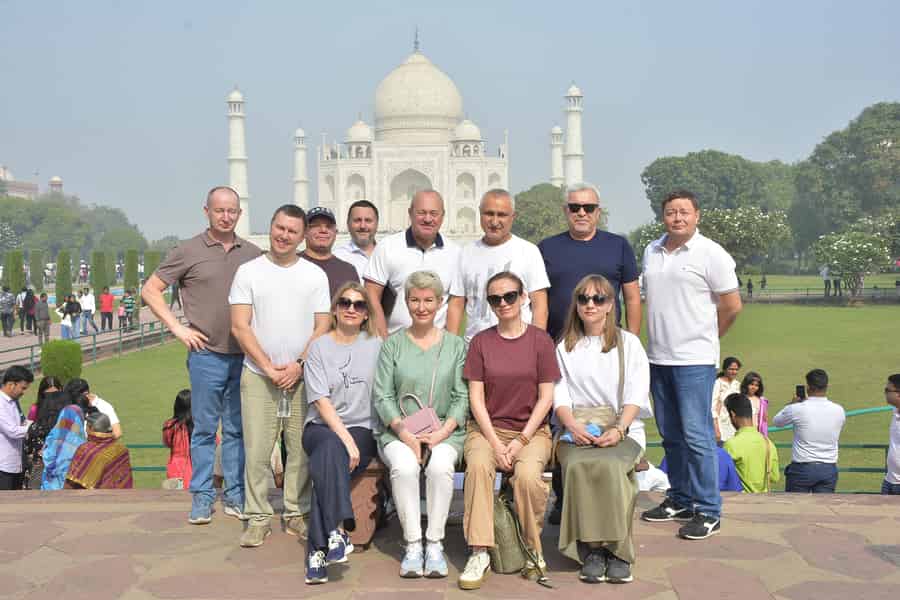 Von Delhi: Private Agra & Taj Mahal Tour mit 5 * Mittagessen. Foto: GetYourGuide Von Delhi: Private Agra & Taj Mahal Tour mit 5 * Mittagessen. Foto: GetYourGuide