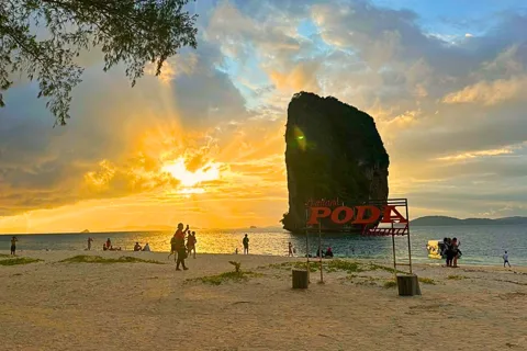 Krabi: Seven Islands Snorkel Cruise with Dinner
