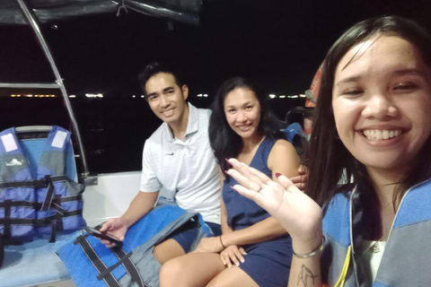 Manila night cruise, night life, foodie tour and 3d theather Solo traveller