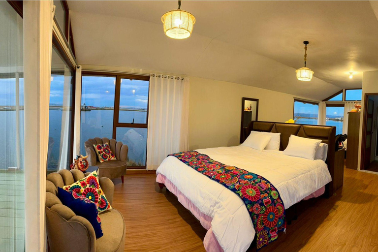 Puno: Tour 2dias en el Titicoca + Catamaran Exclusivo + alojamiento en Uros