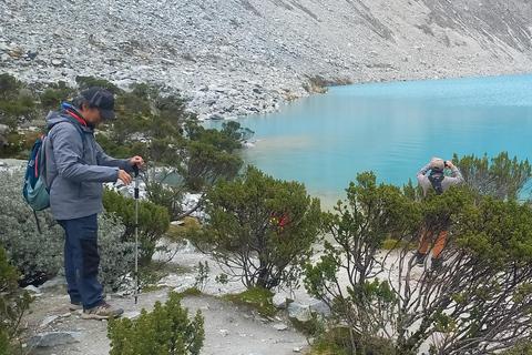 Huaraz: Laguna 69 Guided Hike in Huascarán National Park