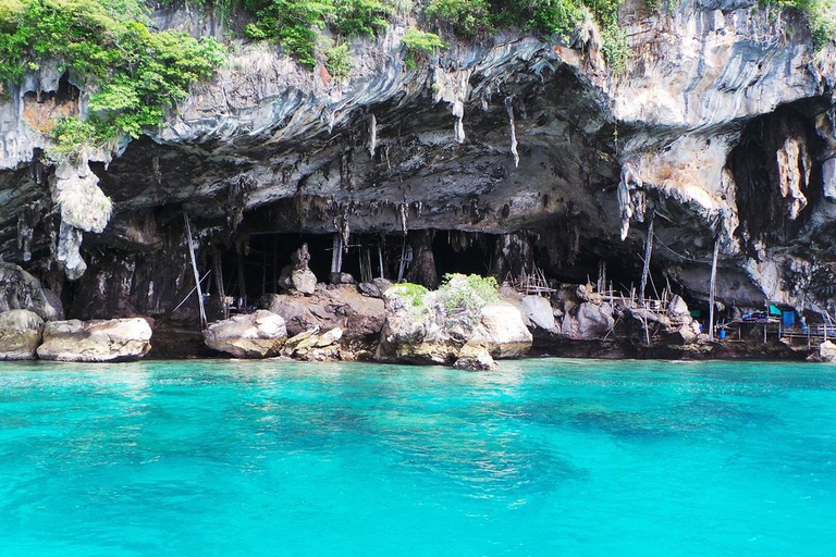 Phi Phi: First Group at Maya Bay, Avoid The Crowds Boat Tour [Full-Day] Maya Bay Speedboat Tour