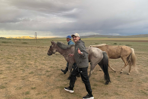 Ulaanbaatar: 9-Days Khagiin Khar Nuur & Horse Trekking Tour