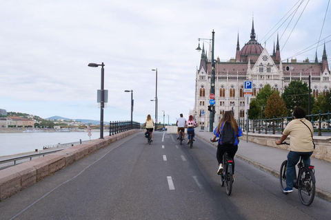 E-Bike y Budapest: ¡Aventura en E-Bike de 3 horas por Buda y Pest!¡Aventura de 3 horas en E-Bike por Budapest!