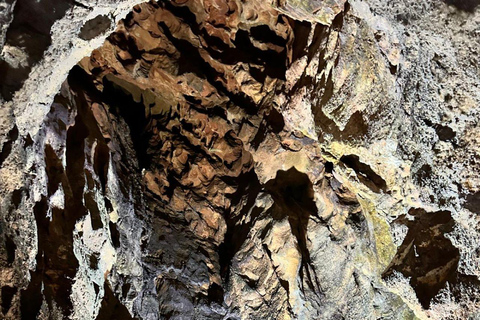 From Albir, Benidorm & Calpe: Jalon & Caves of Skulls Tour From Calpe with Meeting Point at Suitopia