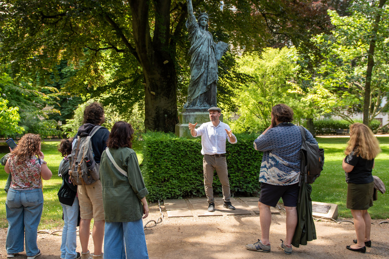 Explore Hemingway’s Paris with an Actor-Guide