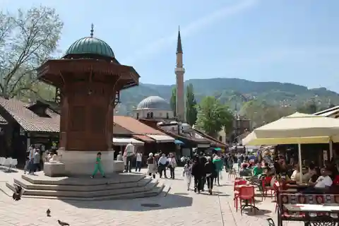 Sarajevo: Private Tour zu Fuß mit ortskundigem Guide