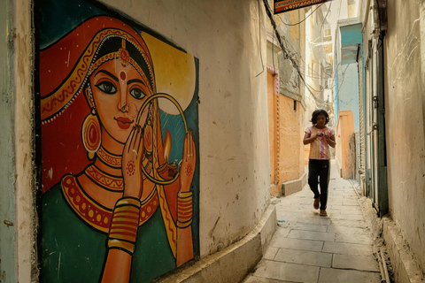 Delhi: Khajuraho, Panna, and Varanasi 4-Day Tour Tour with 4-Star Accomodation