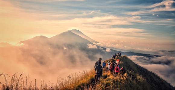 Bali: Sunrise Mount Batur Guided Hike with Breakfast