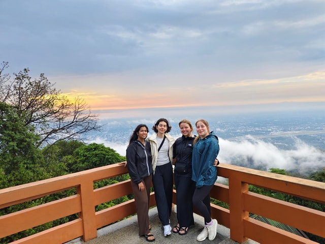 Monk trails hike, Wat Phalat, Monk chanting, Wat Doi Suthep.