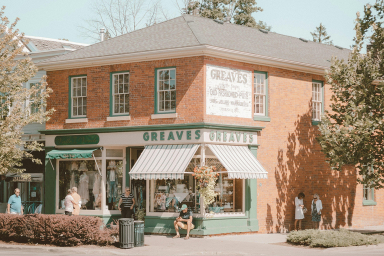 Niagara Falls: Niagara-on-the-Lake Luxury Private Tour Niagara Falls: Niagara-on-the-Lake Private Tour