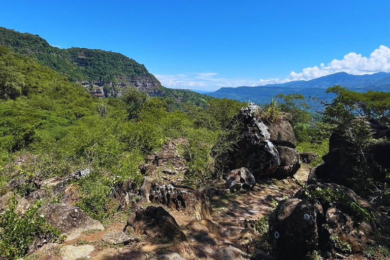 Wandelen langs Camino Real: Barichara-Cabrera, watervallen en Rio Suarez Canyon