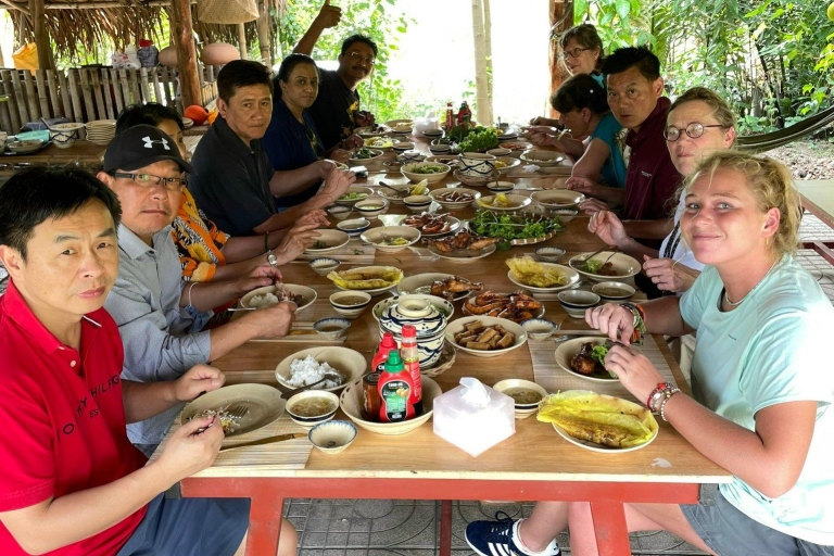 Excursión de un día a los Túneles de Cu Chi y el Delta del Mekong: Descubriendo Vietnam