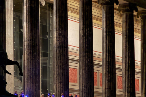 Berlin Night Walking Tour - Iconic Illuminated Landmarks Private Berlin Sunset Walking Tour - Iconic Landmarks
