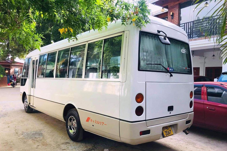 From Colombo: Sigiriya Transfer and Tuk-Tuk Tour