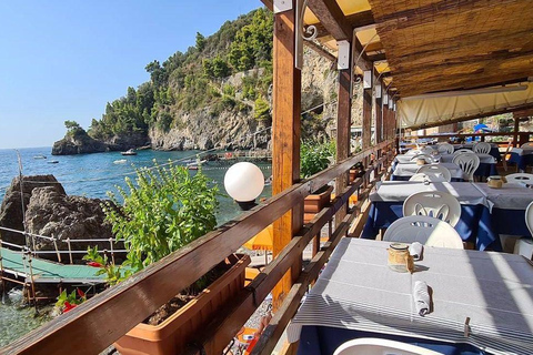 Dagsutflykt i grupp från Positano till Amalfi med lunch