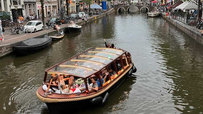 Amsterdam: Tour en barco abierto con bebidas ilimitadas opcionales